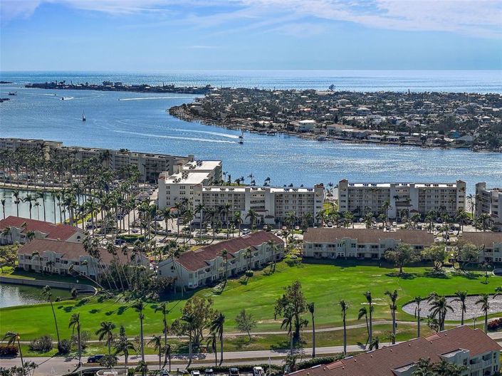 Image No.37-2 Bed Property for sale