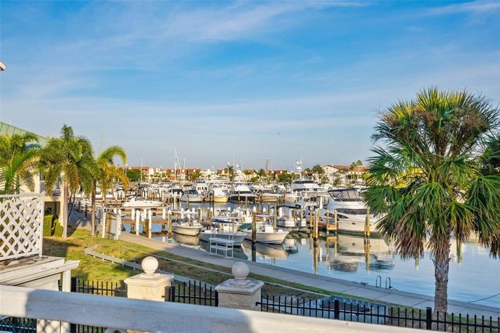 Image No.32-3 Bed Property for sale