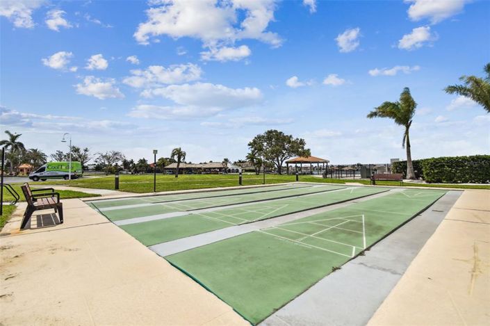 Image No.32-2 Bed Property for sale