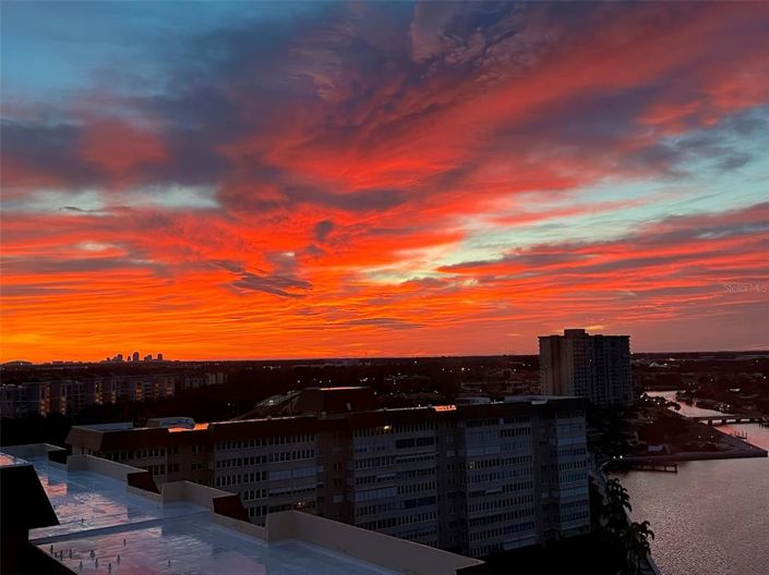 Image No.36-2 Bed Property for sale