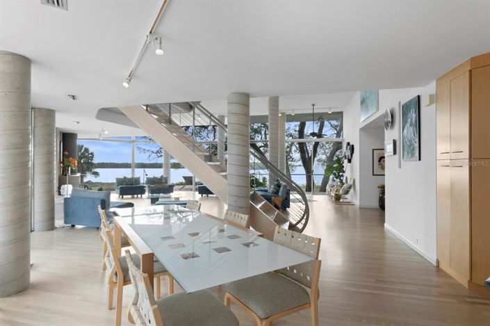 Image No.13-3 Bed Property for sale