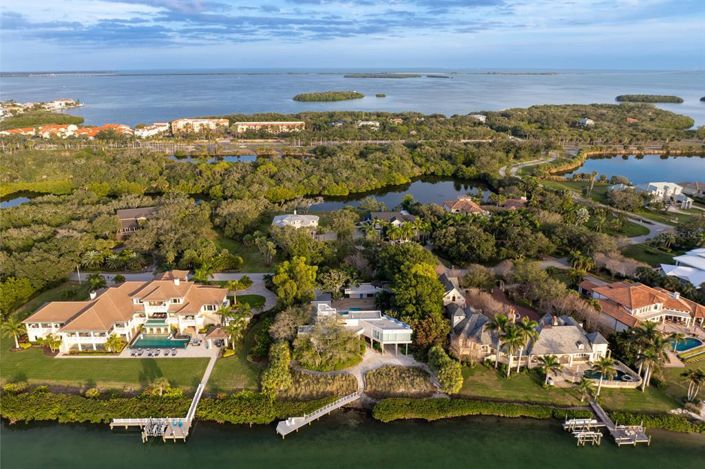 Image No.63-3 Bed Property for sale