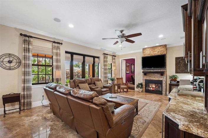 Image No.22-Propriété de 4 chambres à vendre à Floride