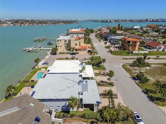 Image No.66-2 Bed Property for sale