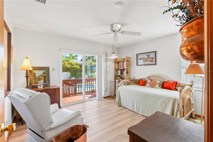 Image No.18-3 Bed Property for sale