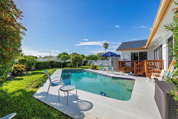 Image No.29-3 Bed Property for sale