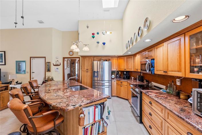 Image No.5-3 Bed Property for sale