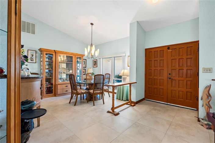 Image No.6-3 Bed Property for sale