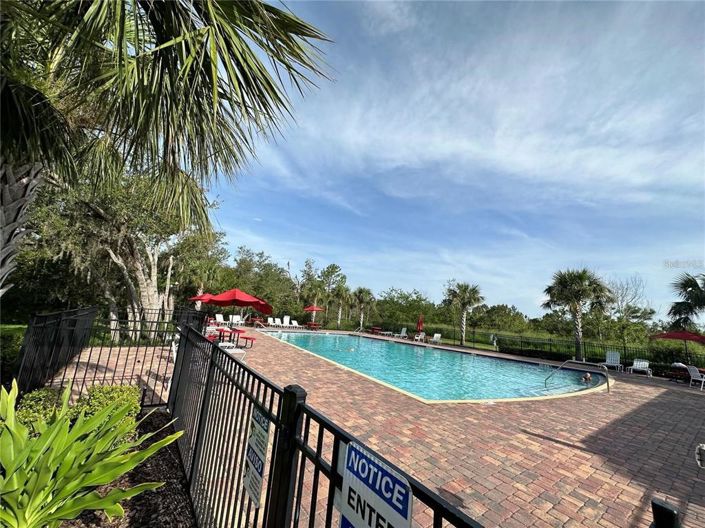 Image No.4-4 Bed Property for sale