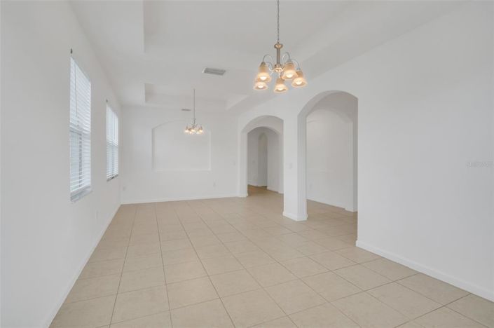 Image No.5-3 Bed Property for sale