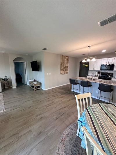 Image No.13-4 Bed Property for sale