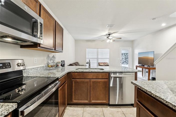 Image No.10-3 Bed Townhouse for sale