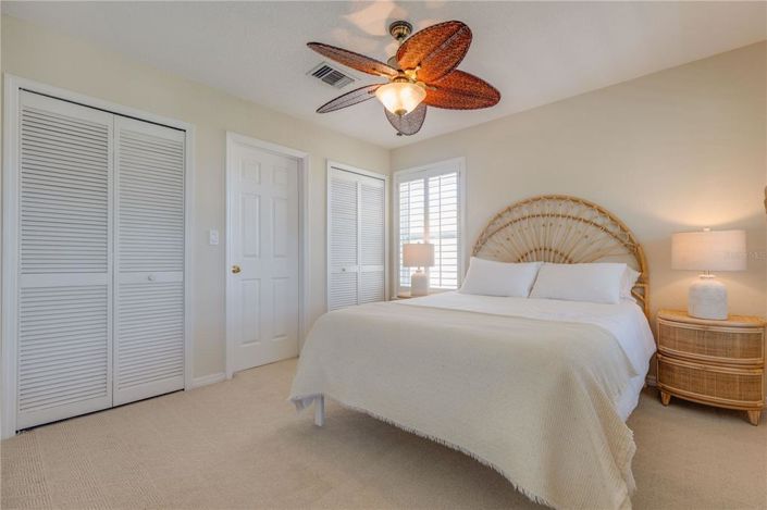 Image No.15-3 Bed Property for sale