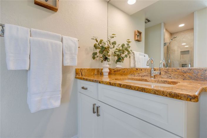 Image No.18-3 Bed Property for sale