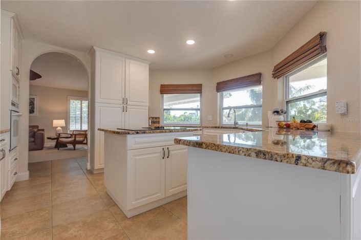 Image No.42-3 Bed Property for sale