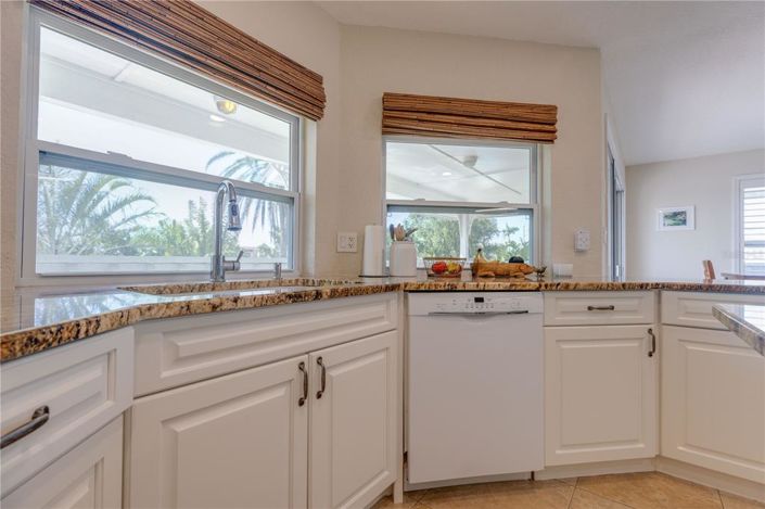 Image No.44-3 Bed Property for sale