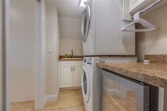 Image No.48-3 Bed Property for sale