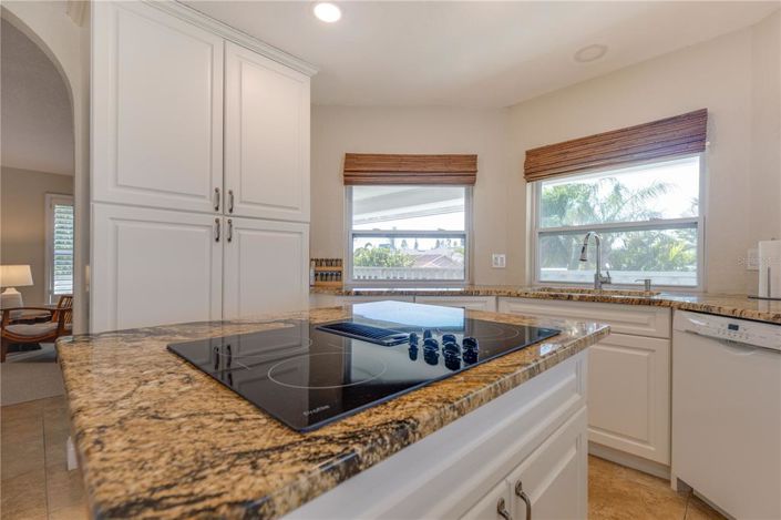 Image No.52-3 Bed Property for sale