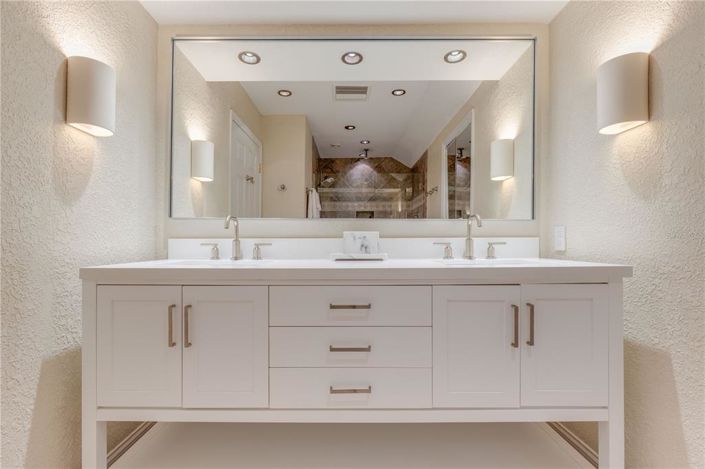 Image No.59-3 Bed Property for sale