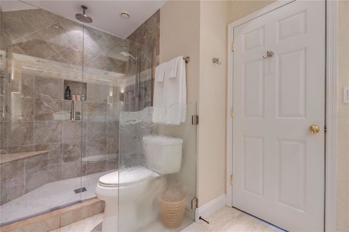 Image No.62-3 Bed Property for sale