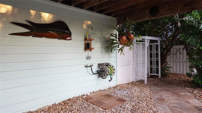 Image No.8-3 Bed Property for sale