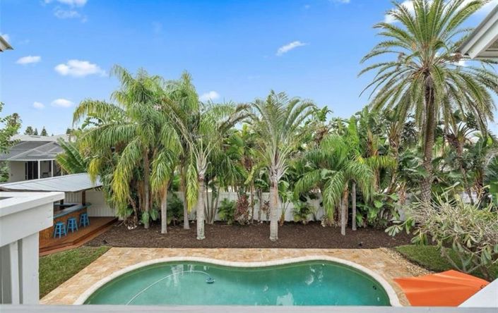 Image No.9-3 Bed Property for sale