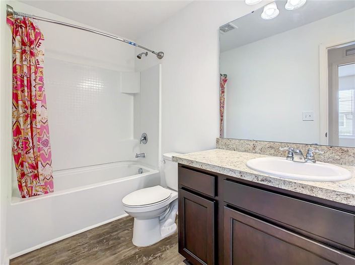 Image No.33-3 Bed Townhouse for sale