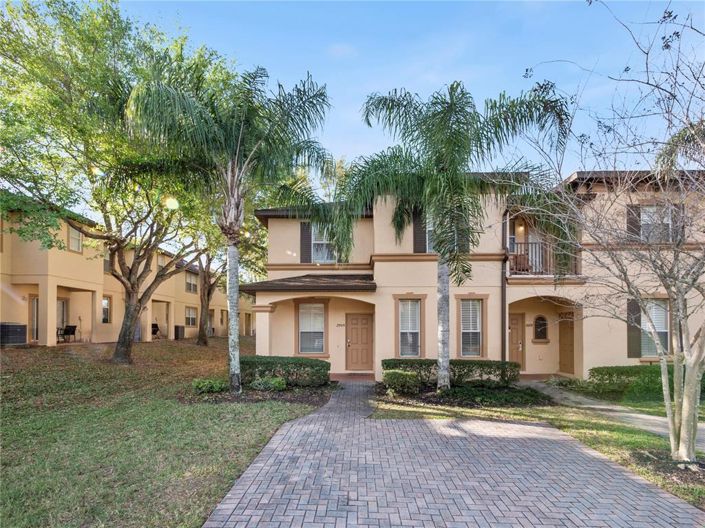 Davenport, Townhouse