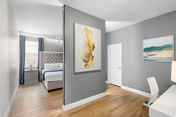 Image No.25-6 Bed Property for sale