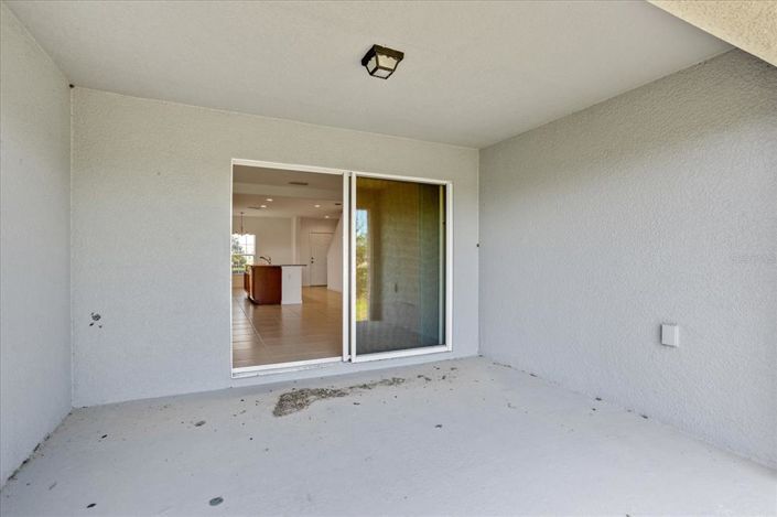 Image No.12-3 Bed Townhouse for sale