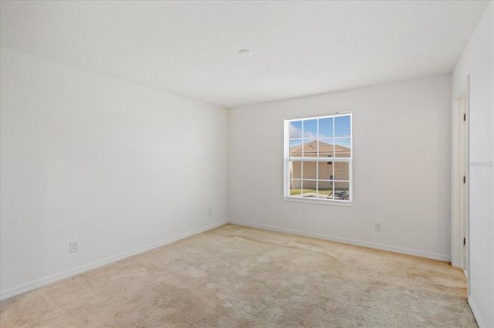 Image No.13-3 Bed Townhouse for sale