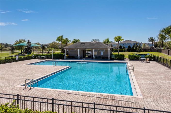 Image No.25-3 Bed Townhouse for sale