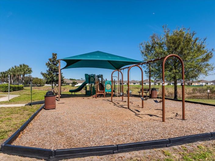 Image No.26-3 Bed Townhouse for sale