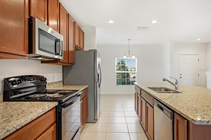 Image No.6-3 Bed Townhouse for sale