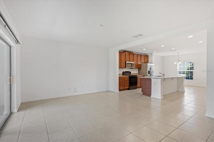 Image No.9-3 Bed Townhouse for sale