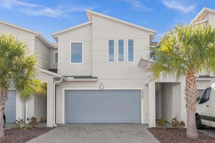 Image No.1-3 Bed Townhouse for sale