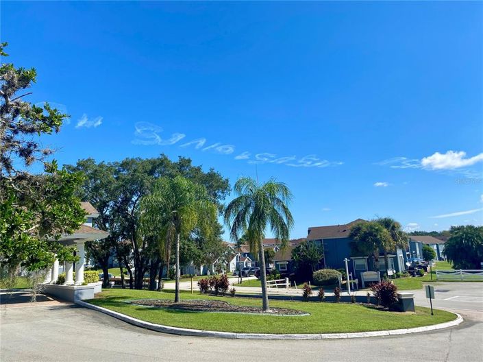 Image No.18-4 Bed Townhouse for sale