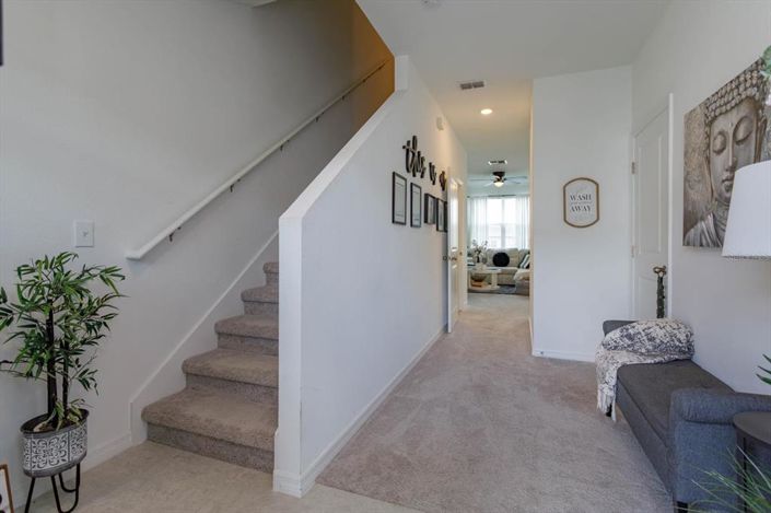 Image No.3-3 Bed Townhouse for sale