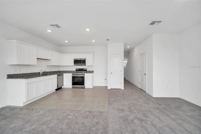 Image No.11-3 Bed Townhouse for sale