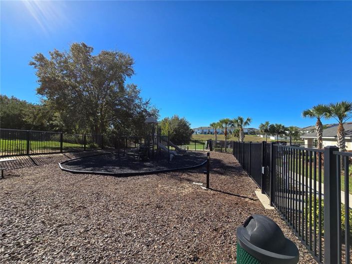 Image No.36-3 Bed Townhouse for sale