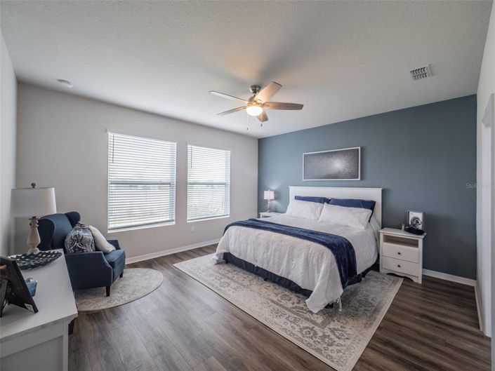 Image No.21-4 Bed Property for sale