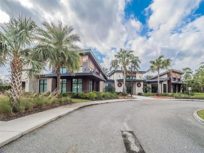 Image No.43-4 Bed Property for sale