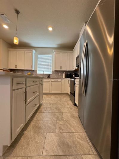 Image No.13-4 Bed Property for sale