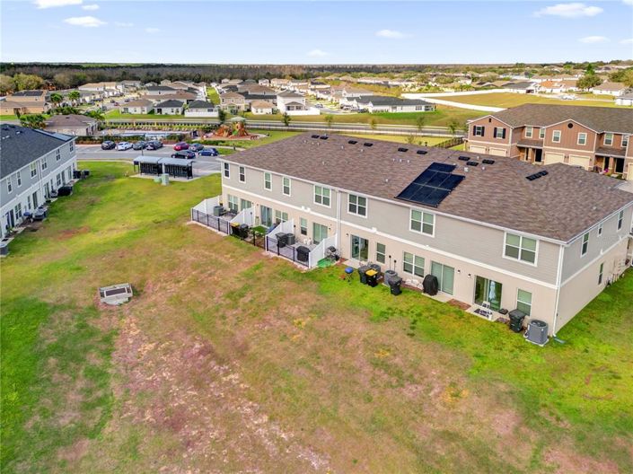 Image No.25-3 Bed Townhouse for sale