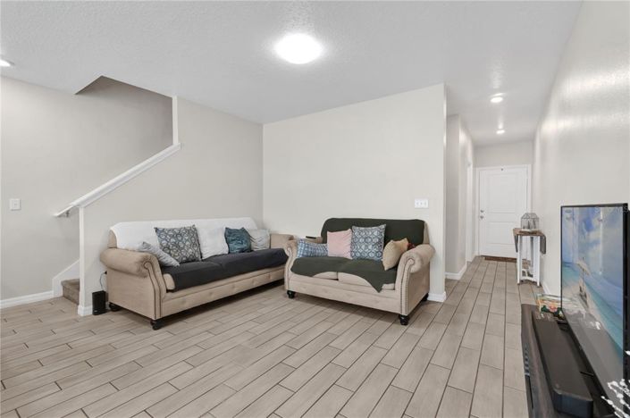 Image No.4-3 Bed Townhouse for sale