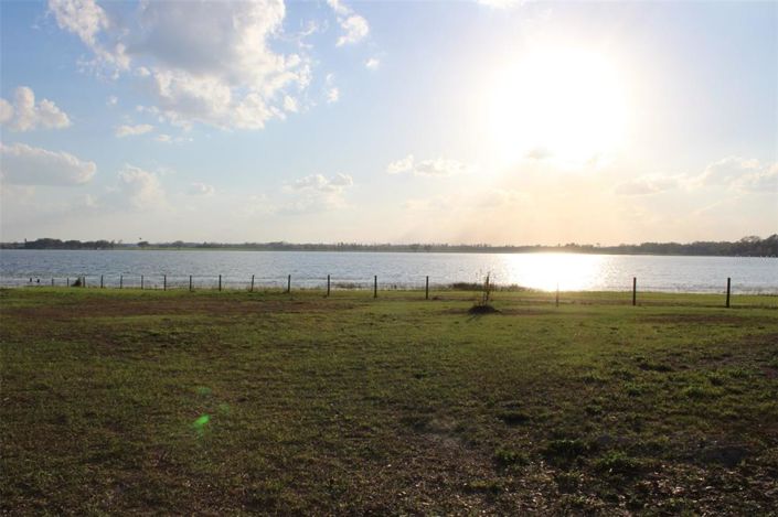 Image No.18-3 Bed Property for sale