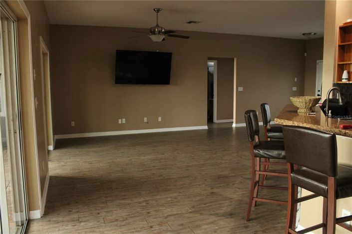 Image No.35-3 Bed Property for sale