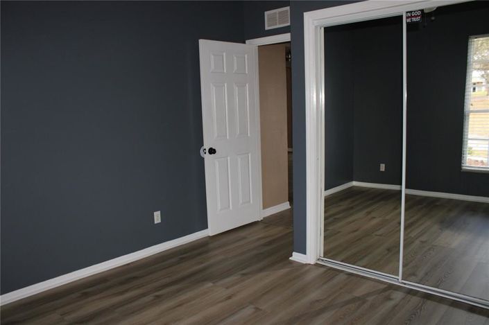 Image No.60-3 Bed Property for sale