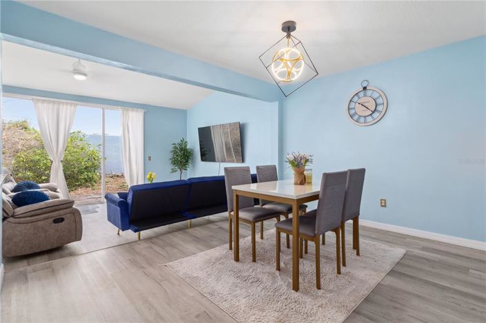 Image No.11-3 Bed Townhouse for sale