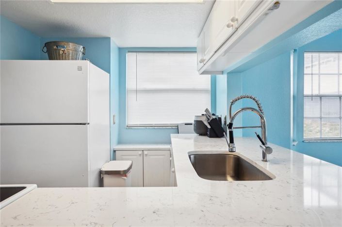 Image No.13-3 Bed Townhouse for sale